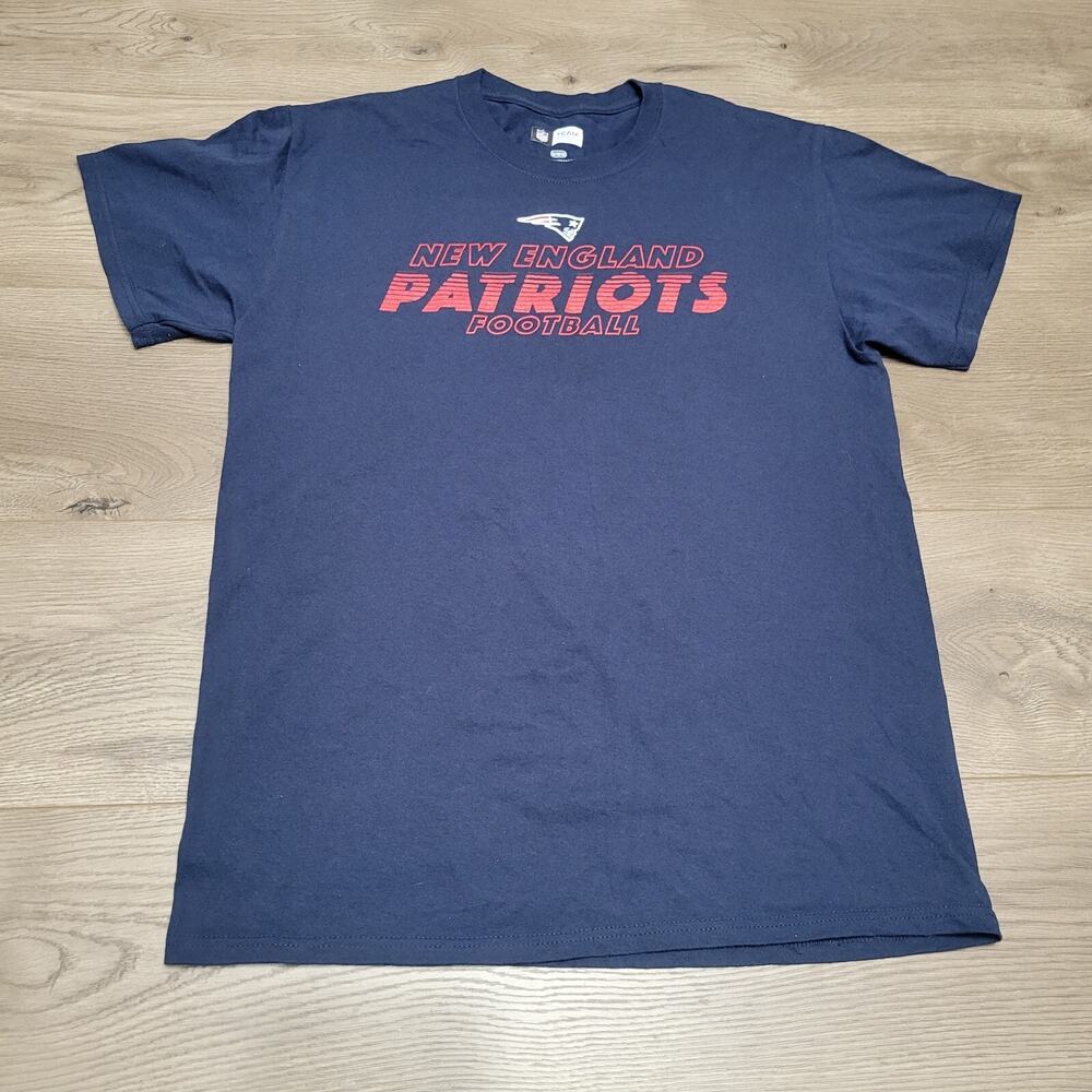 New England Patriots Shirt Men Medium Blue NFL Crew Neck Graphic Tee Football